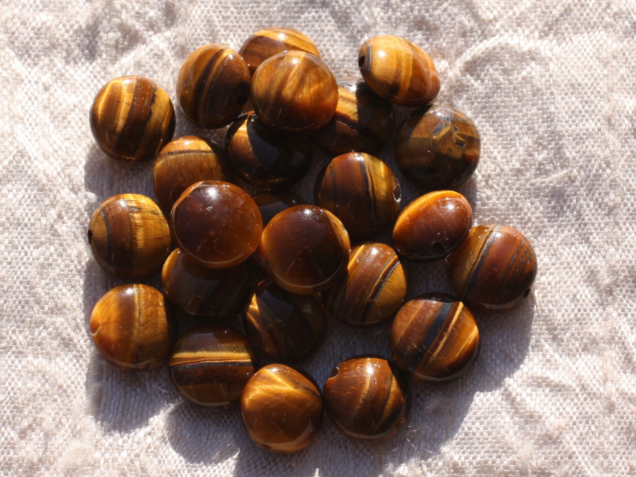 Fil 39cm 37pc env - Perles de Pierre - Oeil de Tigre Palets 10mm 