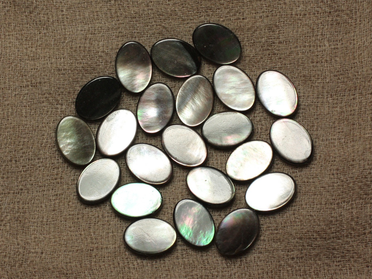 Fil 39cm 26pc env - Perles Nacre noire naturelle Ovales 14x10mm 