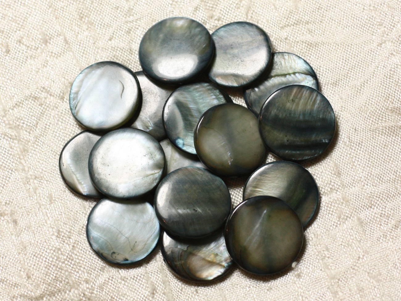 Fil 39cm 18pc env - Perles Nacre Palets 20mm Gris Noir 