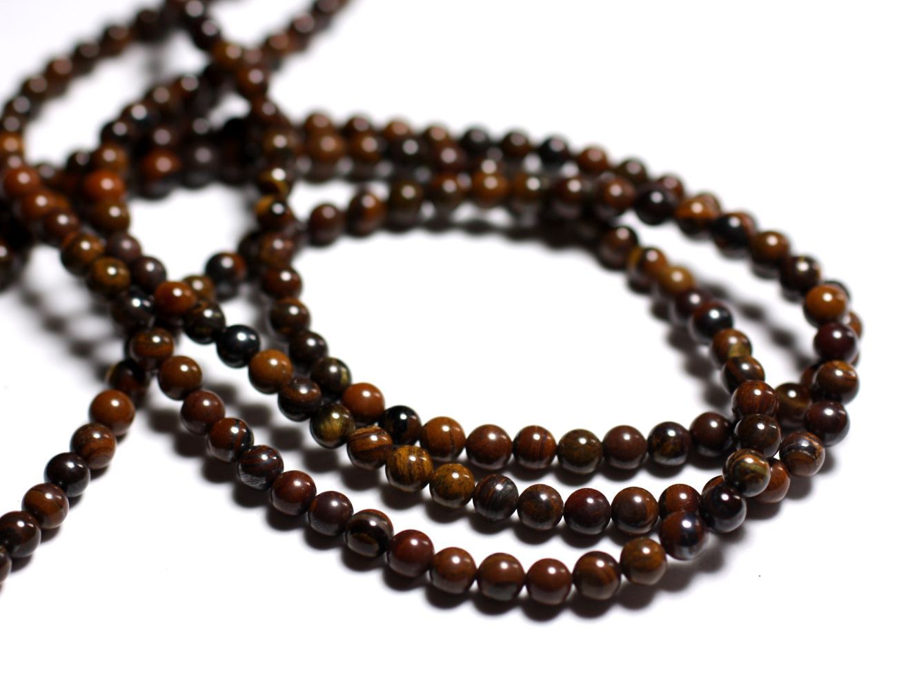 Fil 39cm 94pc env - Perles de Pierre - Oeil de Fer Boules 4mm 