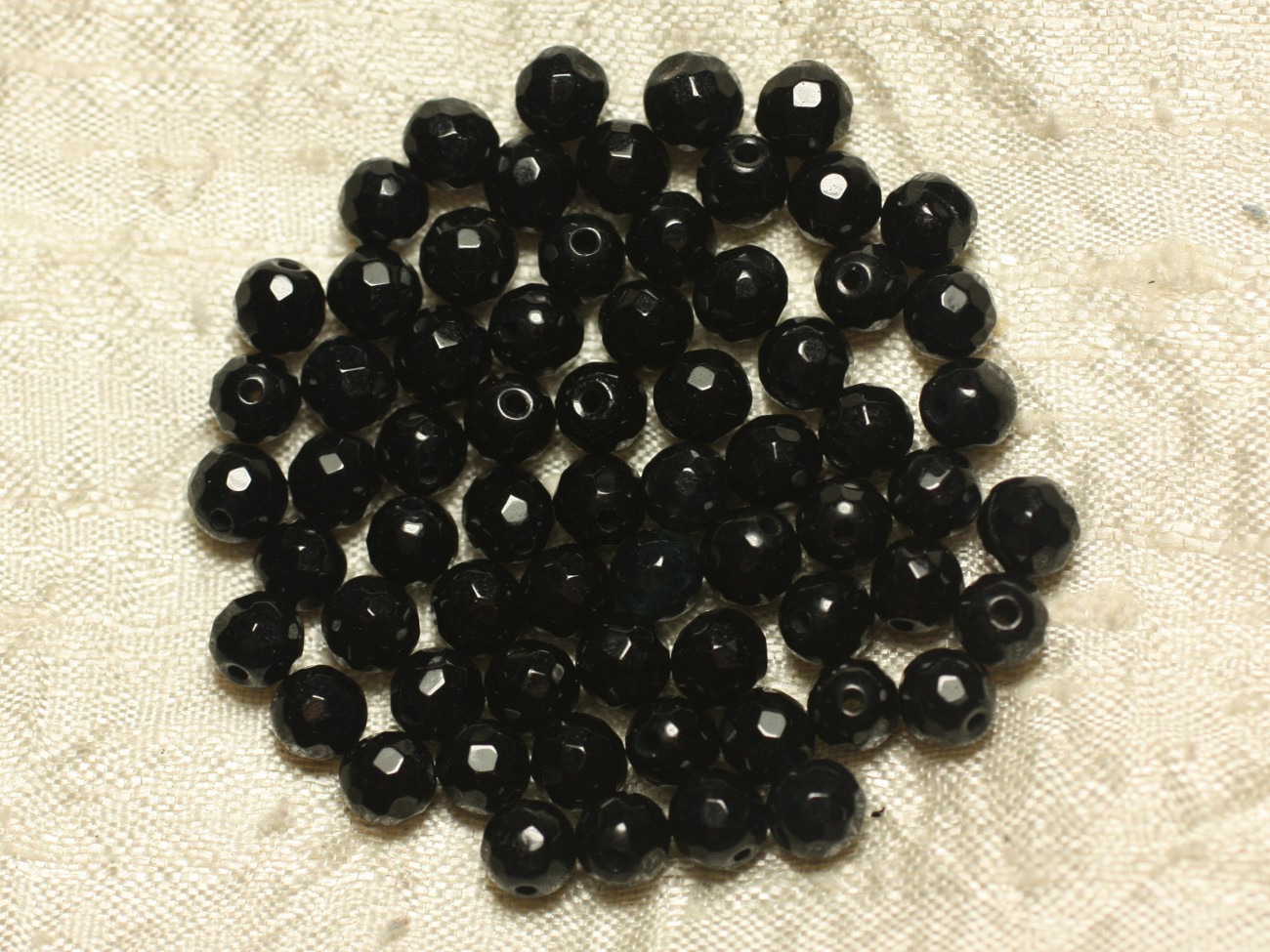 Fil 39cm 64pc env - Perles de Pierre - Jade Boules Facettées 6mm Noir 