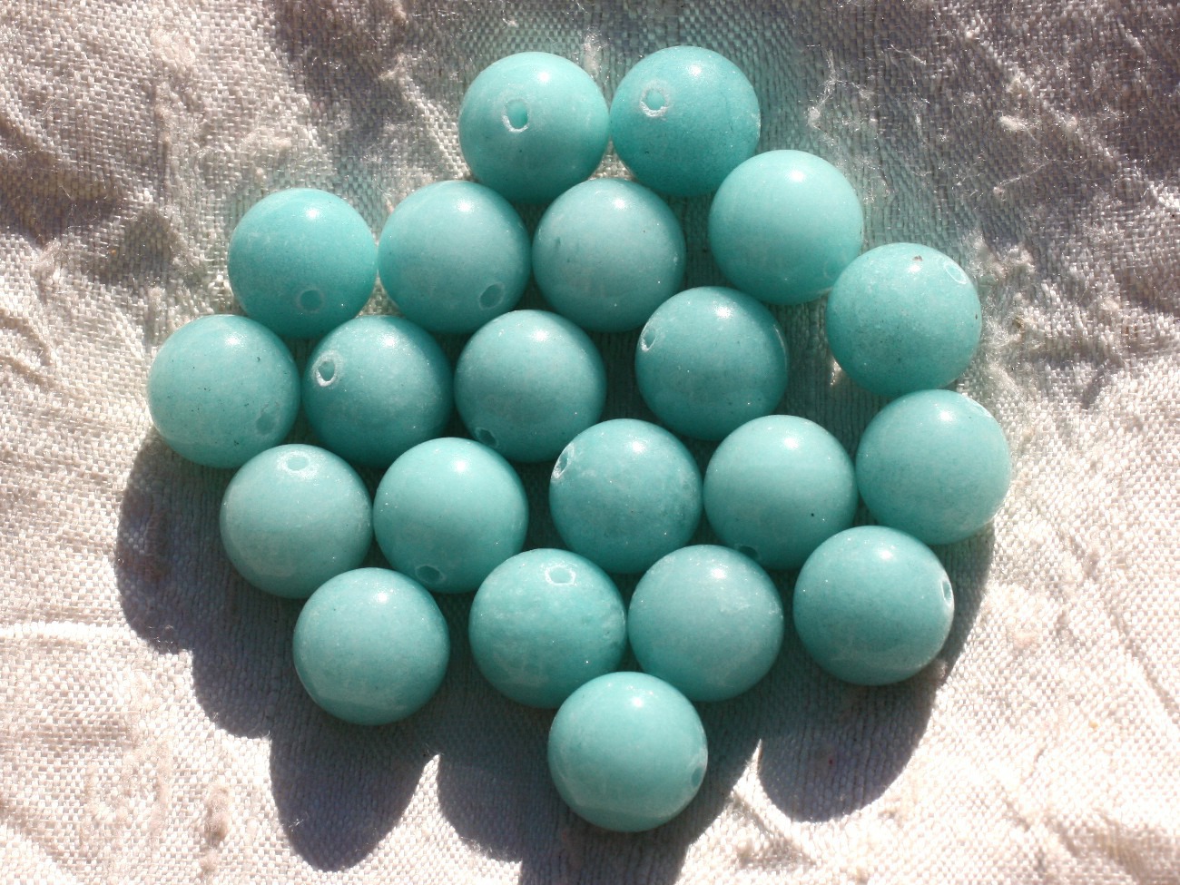 Fil 39cm 32pc env - Perles de Pierre - Jade Boules 12mm Bleu clair Turquoise 