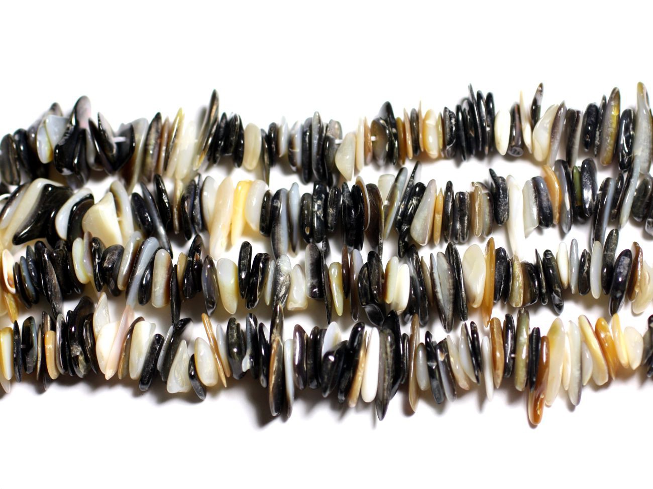 Fil 89cm 400pc env - Perles Nacre blanche et noire - Rocailles Chips Palets 8-20mm 