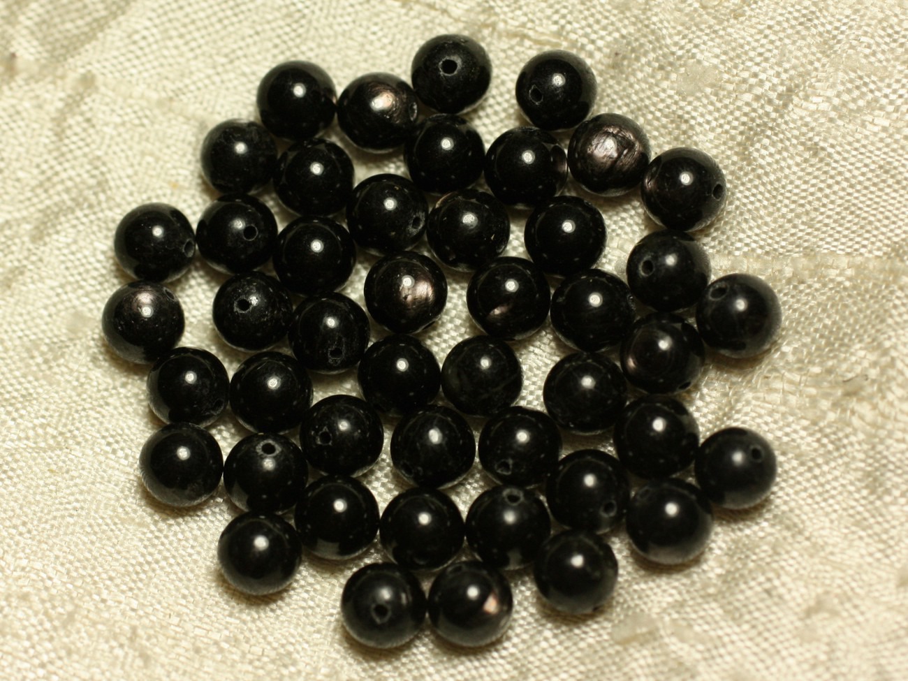 Fil 39cm 68pc env - Perles de Pierre - Hypersthène noire argentée Boules 5-6mm 