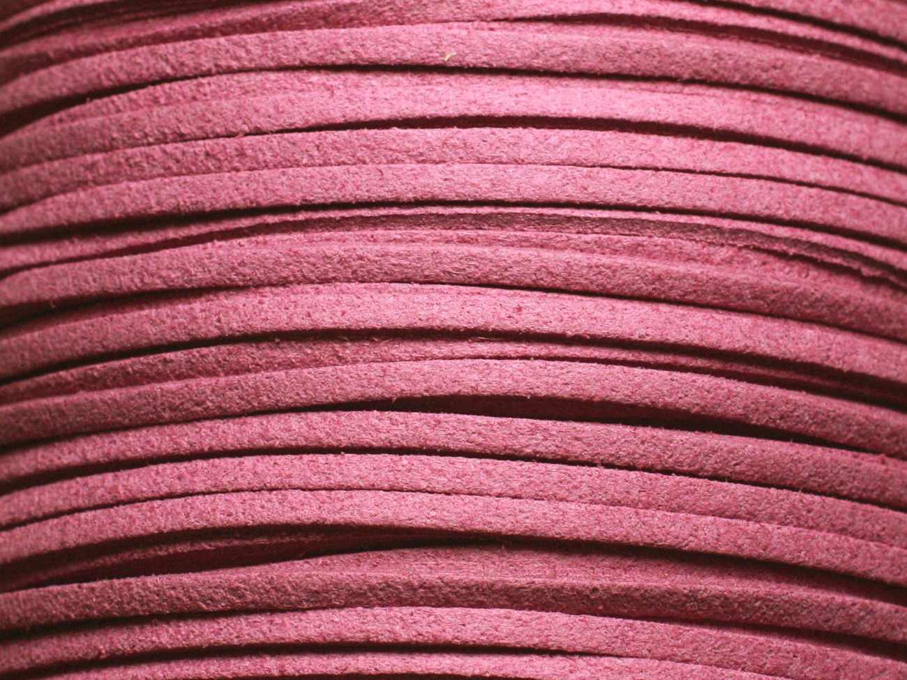 1 Bobine 90 mètres - Cordon Lanière Suédine 3x1.5mm Violet Rose 