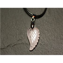 Collana con ciondolo in pietra - Ala incisa 24 mm con quarzo rosa 