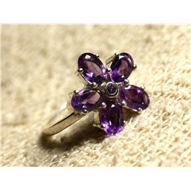 N113 - 925 Sterling Silver and Stone Ring - Faceted Amethyst Flower 15mm