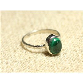 N225 - 925 Silver and semi precious stone ring - Malachite Oval 9x7mm 