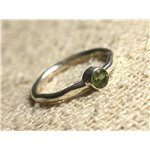 N225 - Bague Argent 925 et Pierre semi précieuse - Péridot Facetté 4mm 