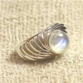 N121 - 925 Silver and Stone Ring - Round Moonstone 9mm 