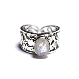 N224 - 925 Silver and Stone Ring - Faceted Oval Rainbow Moonstone 9x7mm 