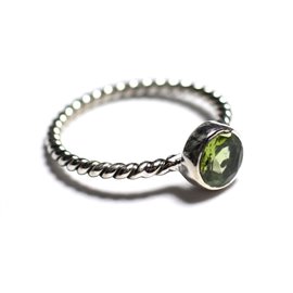 N231 - Bague Argent 925 et Pierre - Péridot Facetté 6mm Anneau torsade  N231 - Bague Argent 925 et Pierre - Péridot Facetté 6mm Anneau torsade