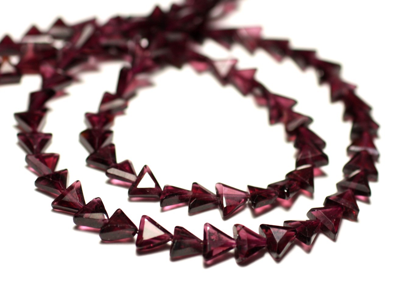 20pc - Perles de Pierre - Grenat Triangles Facettés 5-6mm - 8741140022652