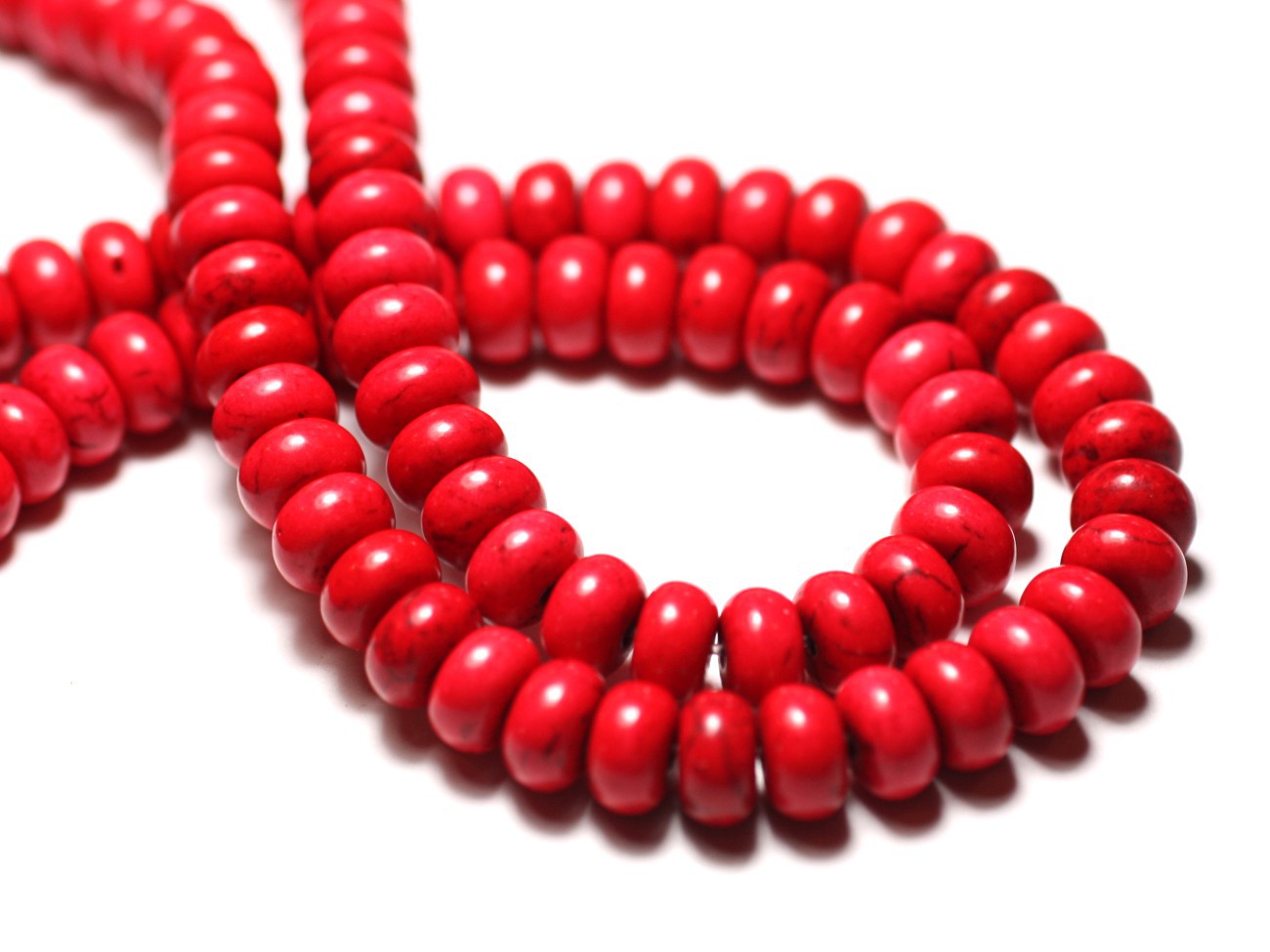 Fil 39cm 100pc env - Perles de Pierre Turquoise Synthèse Rondelles 6x4mm Rouge