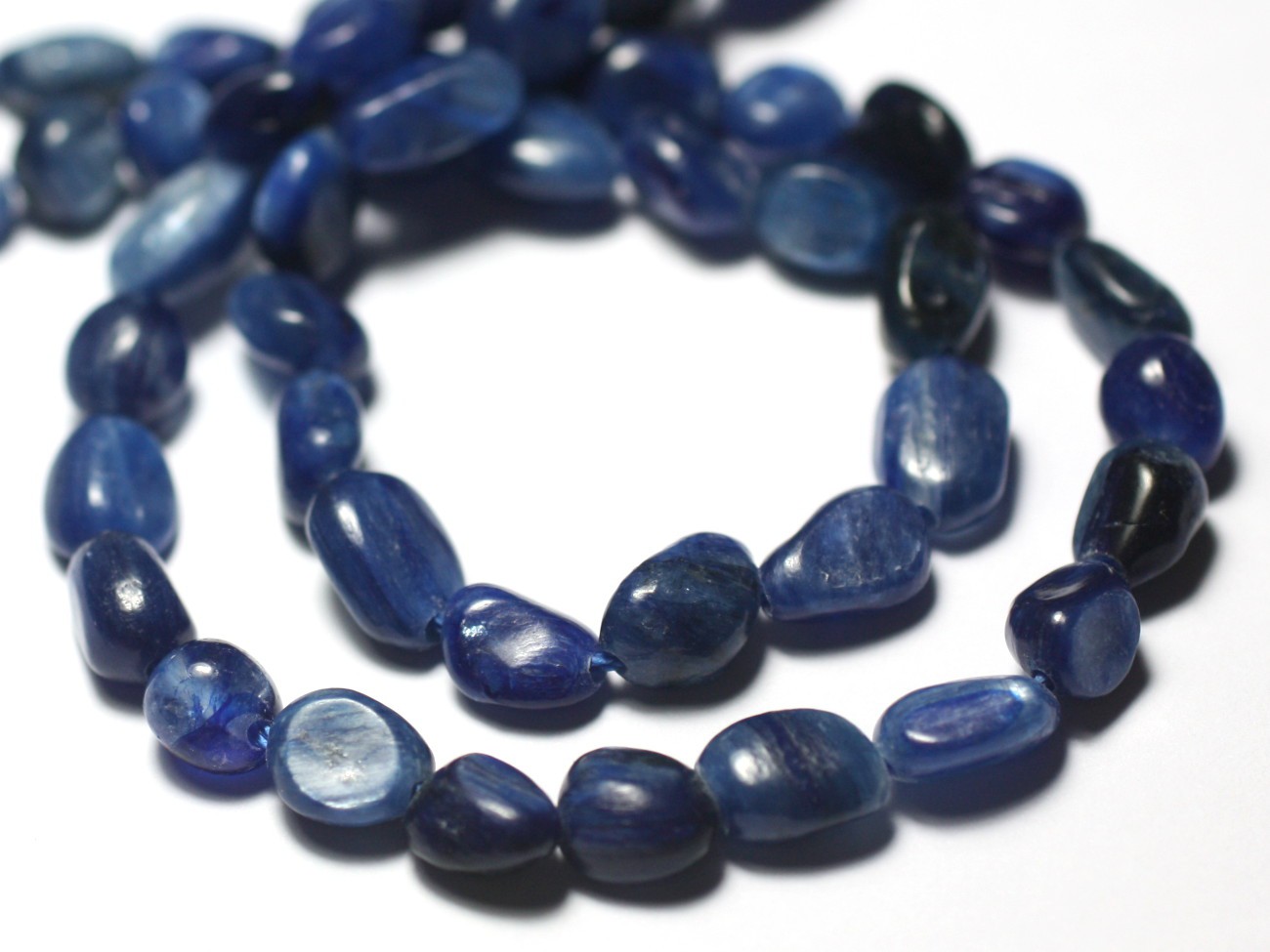 10pc - Perles de Pierre - Cyanite Nuggets 5-10mm - 7427039729505