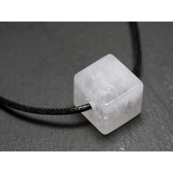 Collier Pendentif Perle Pierre Cristal de roche Quartz Cube 15mm Blanc