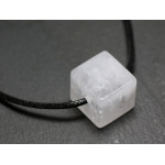 Collier Pendentif Perle Pierre Cristal de roche Quartz Cube 15mm Blanc