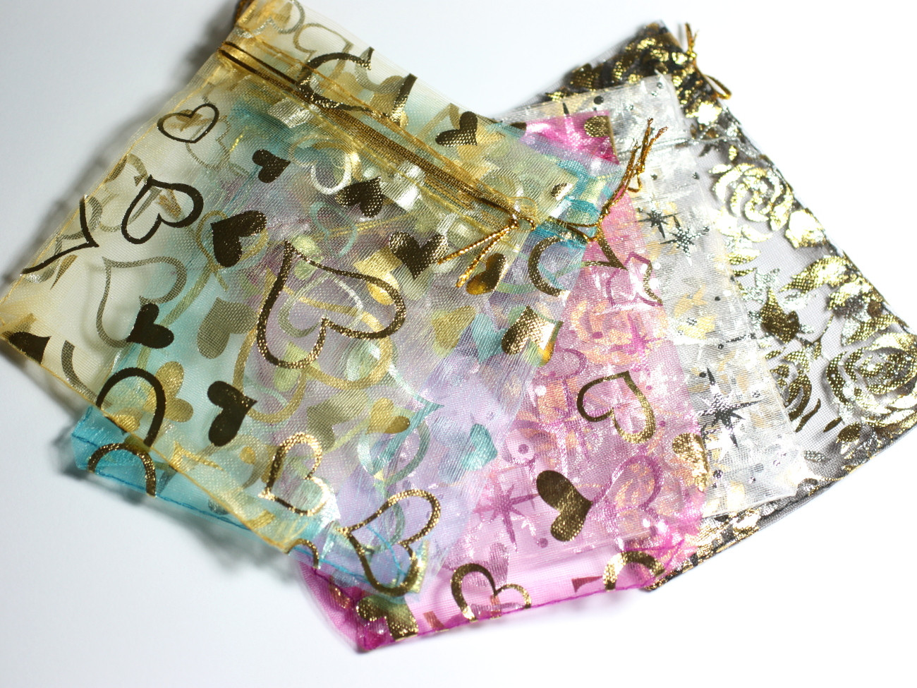100pc - Sacs Pochettes Cadeaux Tissu Voile Organza 12x9cm Multicolore argenté doré coeurs fleurs étoiles - 7427039744386