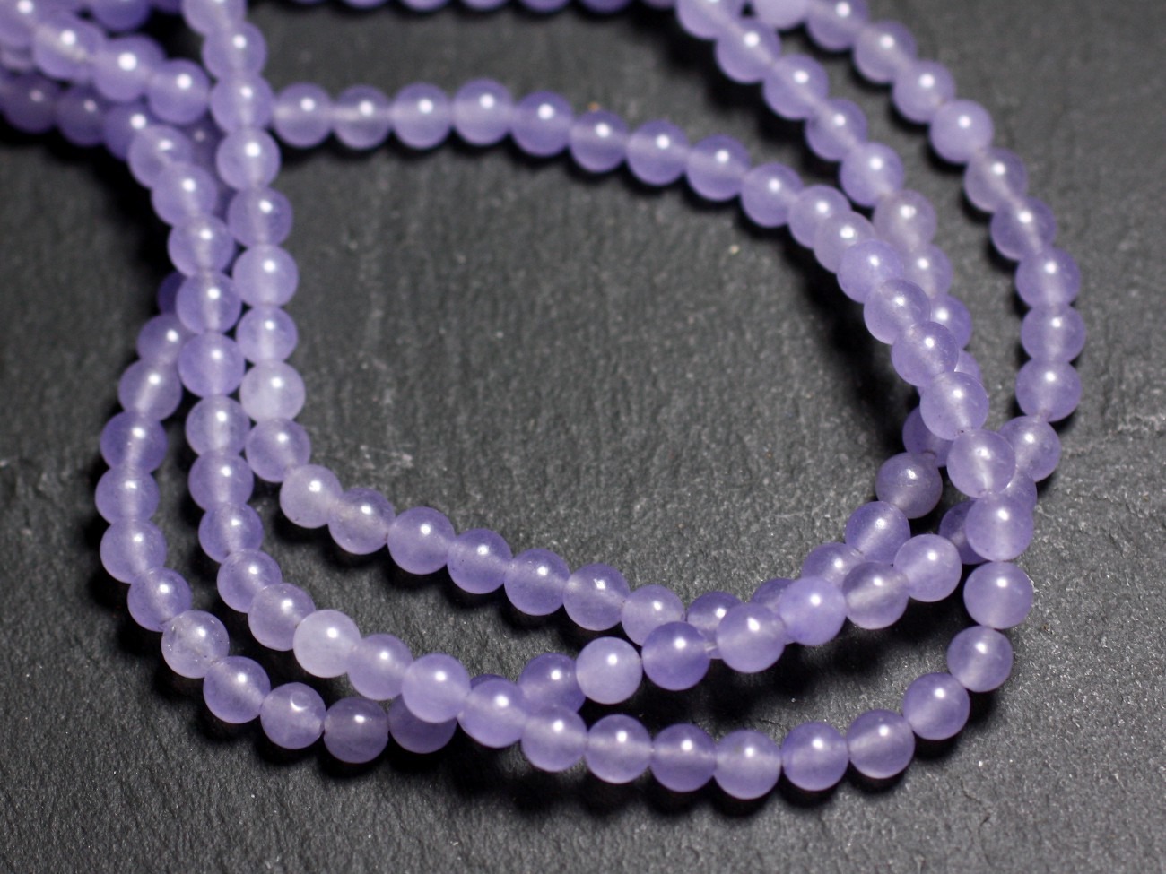 Fil 39cm 92pc env - Perles de Pierre - Jade Mauve Lavande Boules 4mm -  4558550039309 